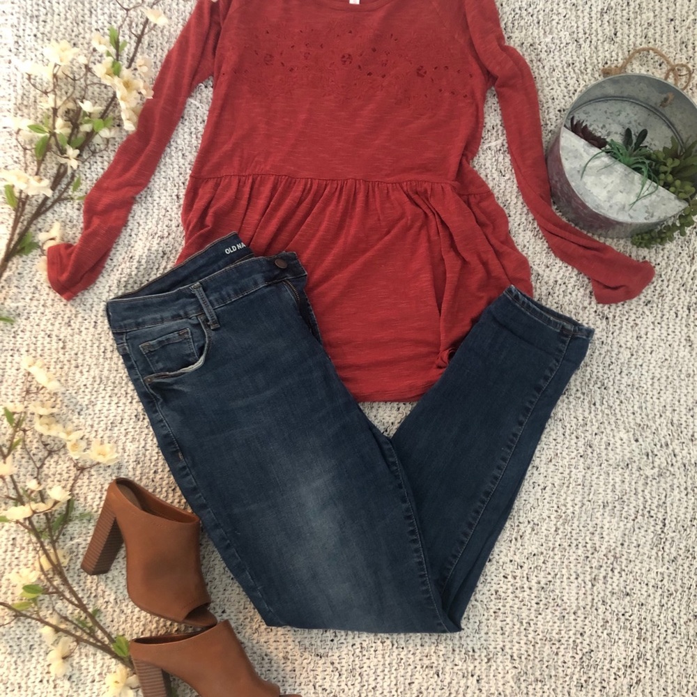 Old Navy Rockstar Mid Rise Jeans